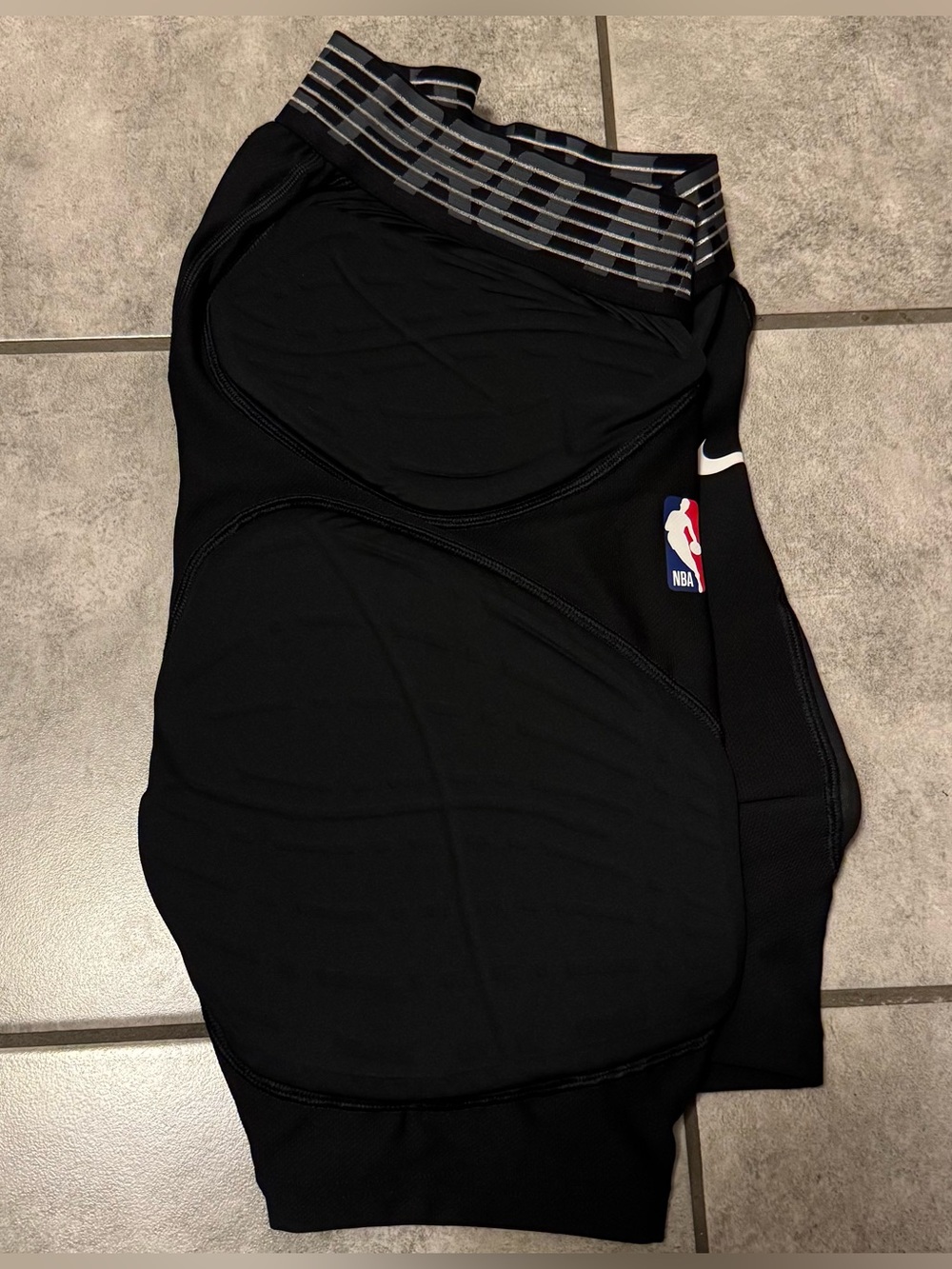 Nike Pro Hyperstrong Padded Compression Shorts Mens Size L-Tall Basketball NBA